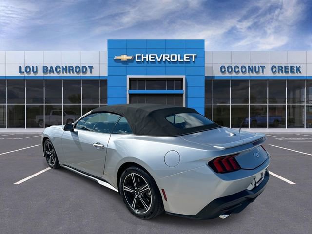 Used 2025 Ford Mustang Premium RWD image 6