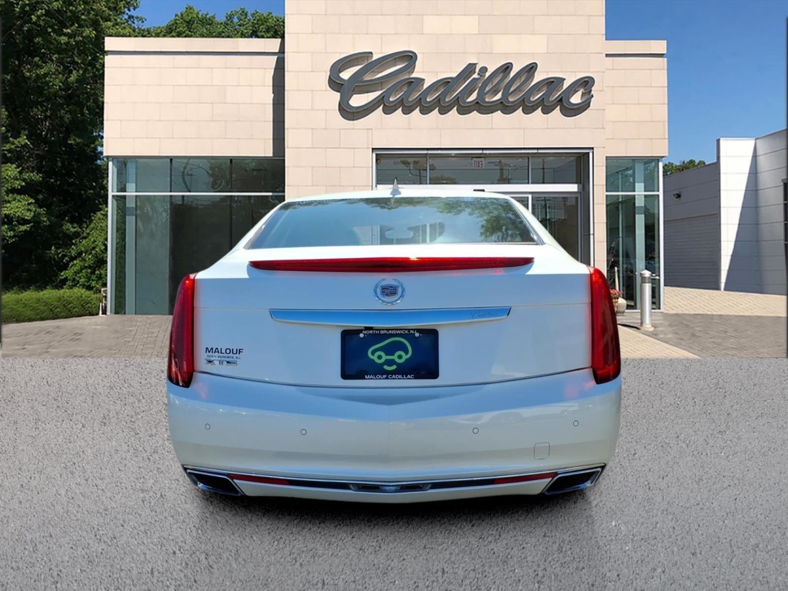 Certified 2013 Cadillac XTS Luxury FWD image 5