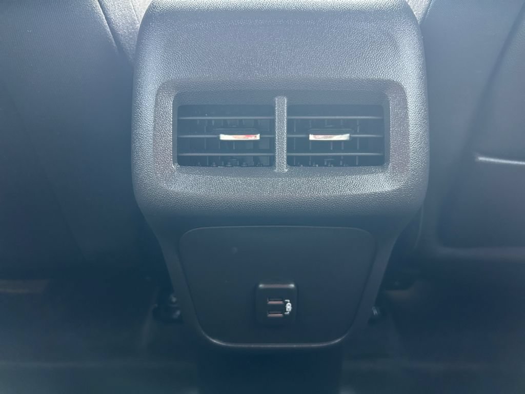 Used 2024 GMC Terrain SLE w/ Driver Convenience Package FWD image 25