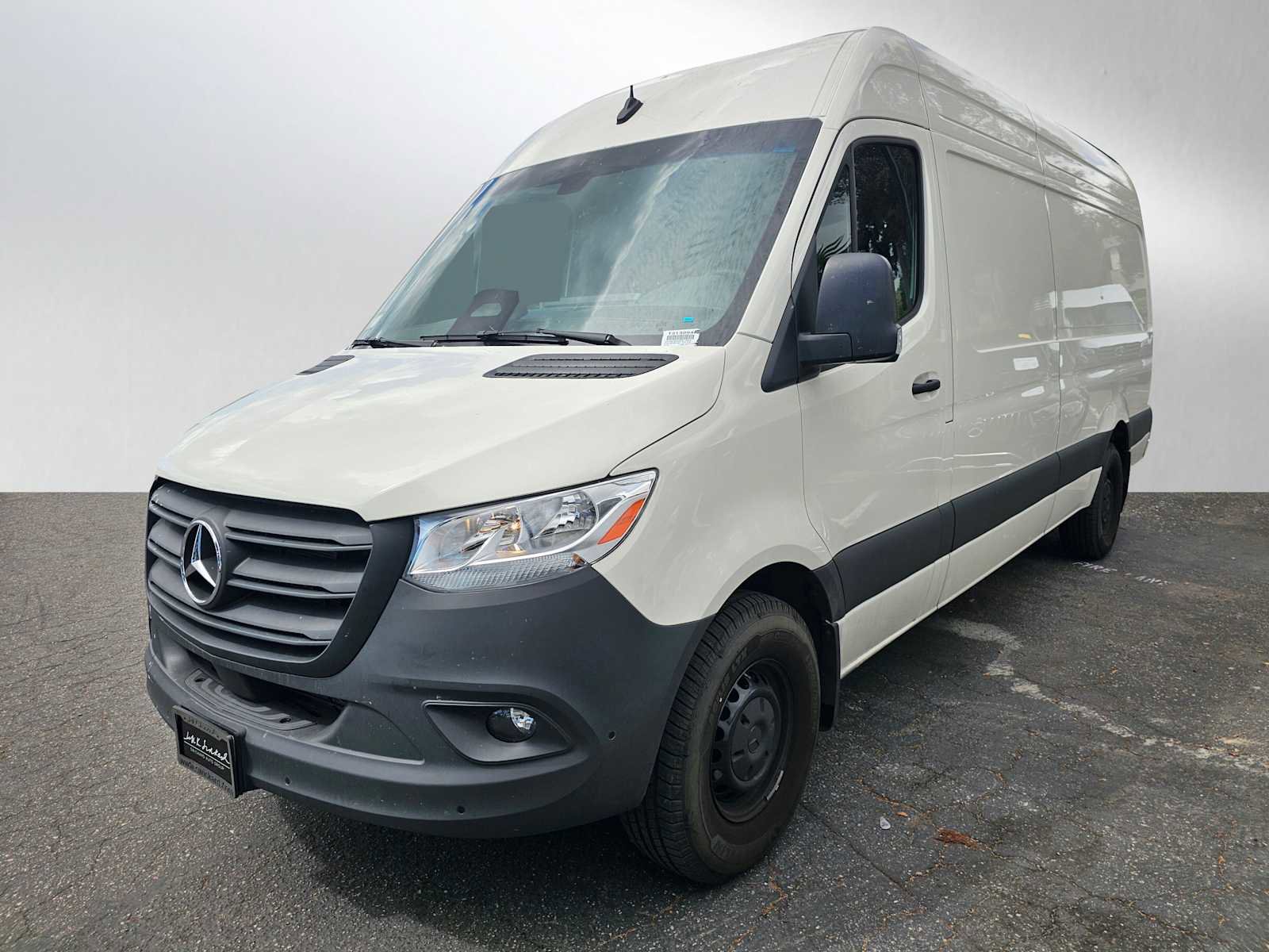 Used 2025 Mercedes-Benz Sprinter 2500 image 7