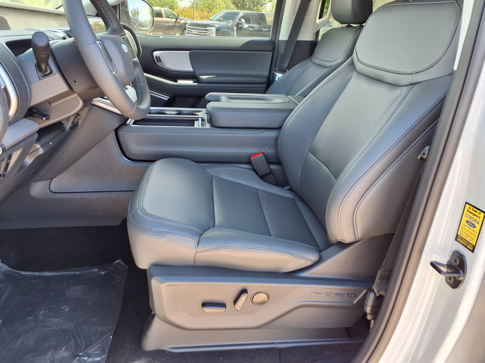 New 2026 Ford Expedition Active image 6
