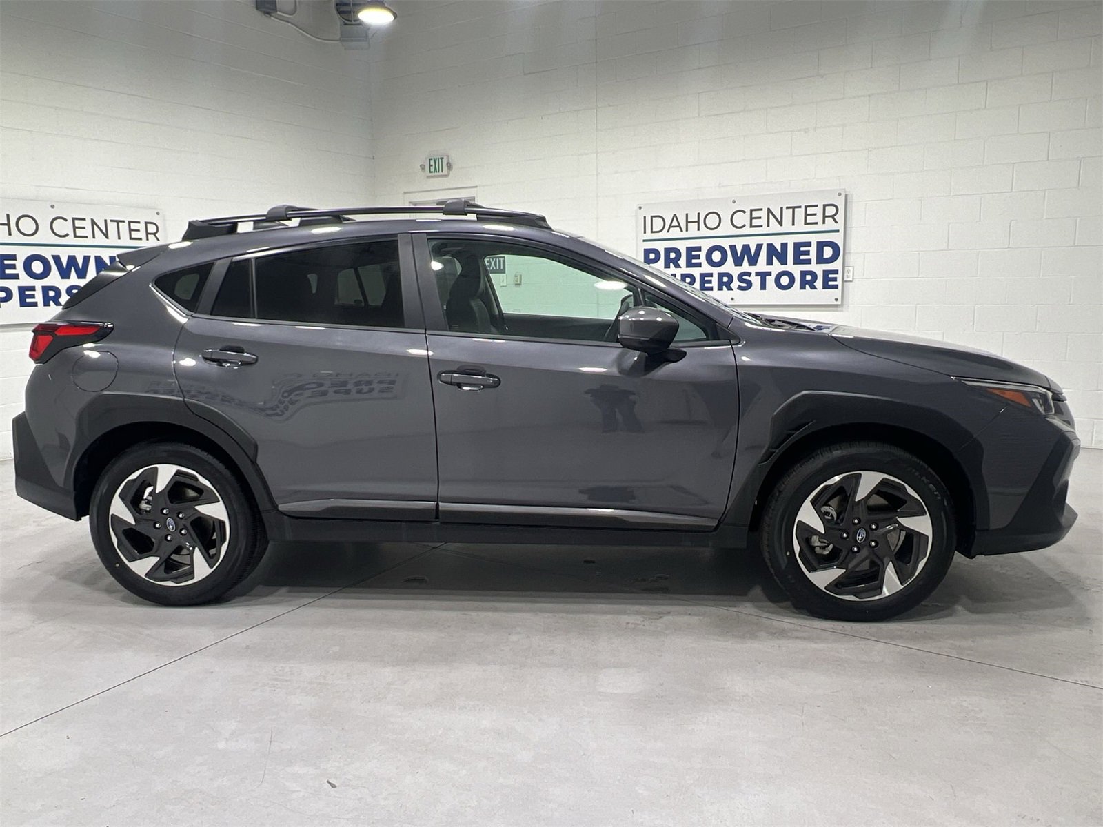 Used 2025 Subaru Crosstrek 2.5i Limited w/ Crosstrek Mirror Package image 9