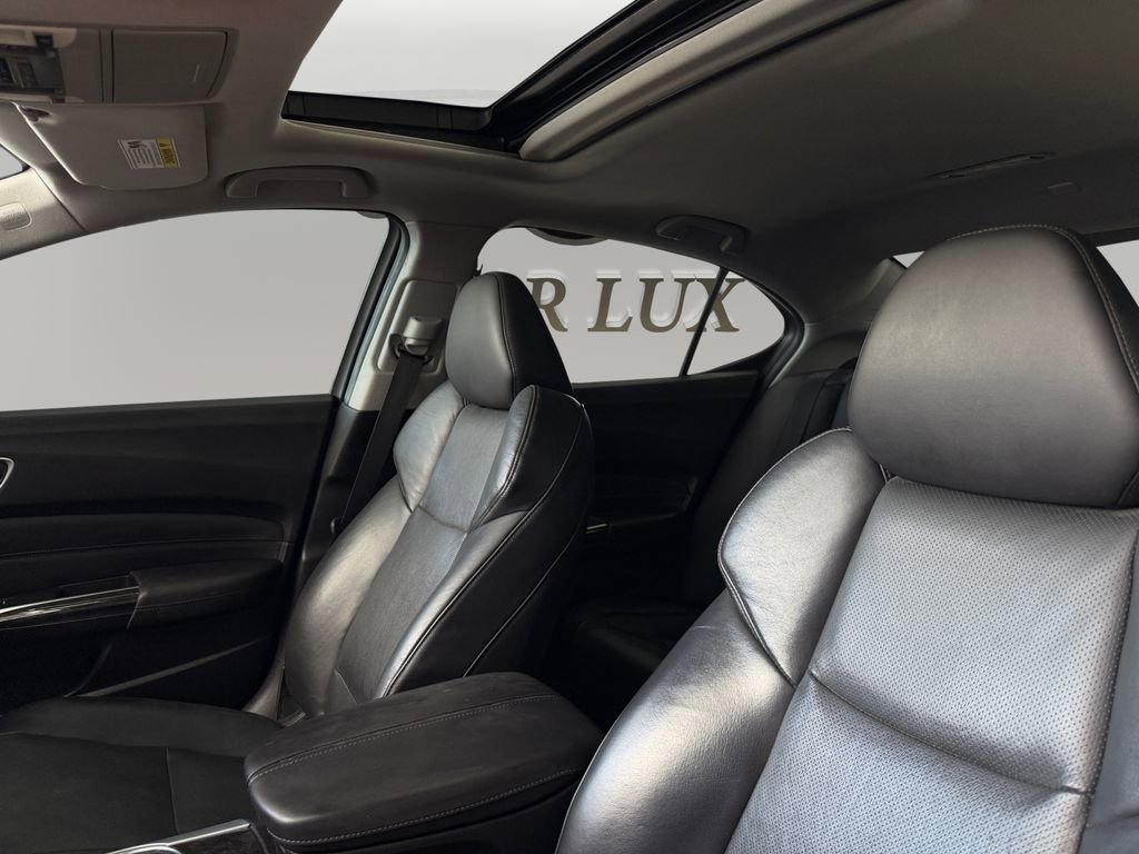 Used 2018 Acura TLX w/ Technology Package FWD image 9
