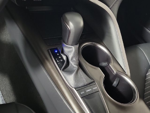 Used 2024 Toyota Camry SE FWD image 30