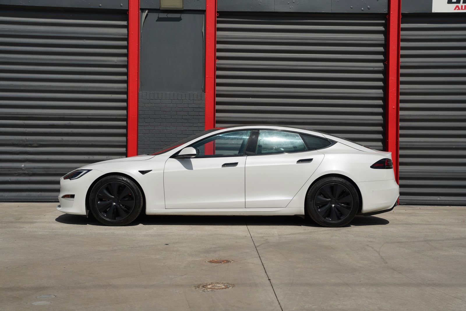 Used 2022 Tesla Model S AWD/4WD image 6