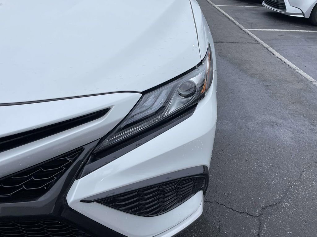 Used 2023 Toyota Camry XSE image 13