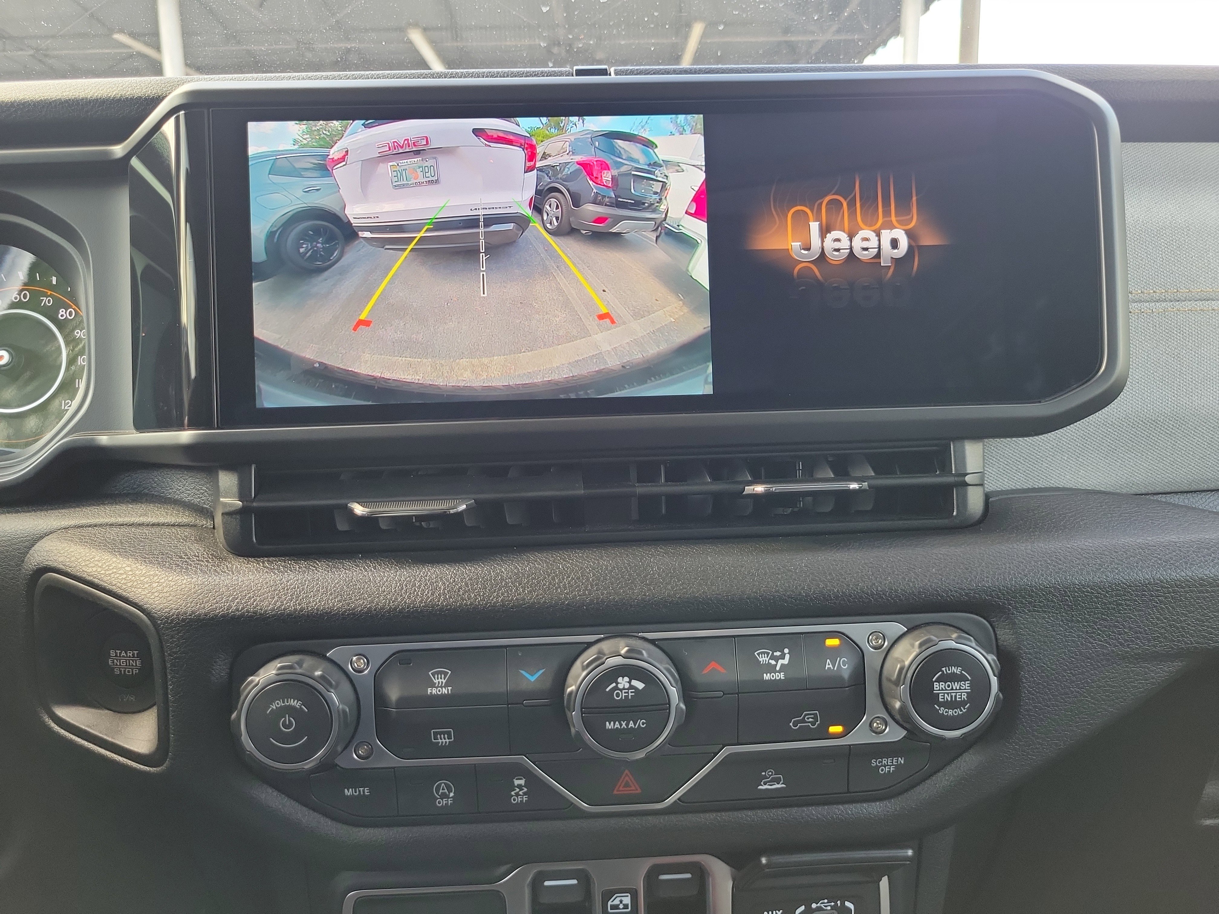 Used 2025 Jeep Wrangler Unlimited Sport AWD/4WD image 10