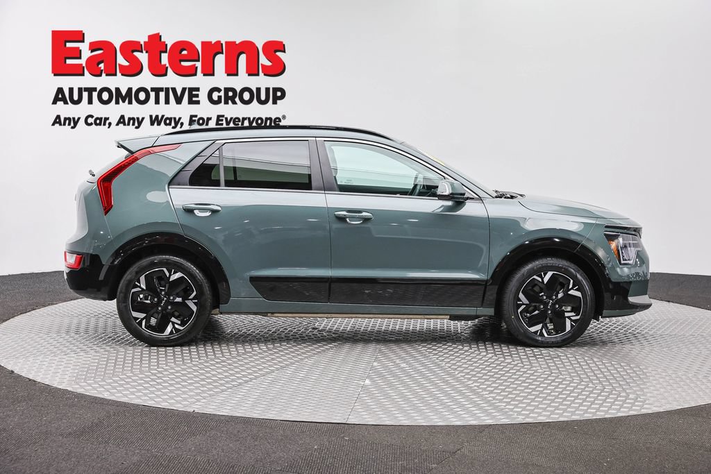Used 2023 Kia Niro Wind w/ Wind Preserve Package FWD image 4