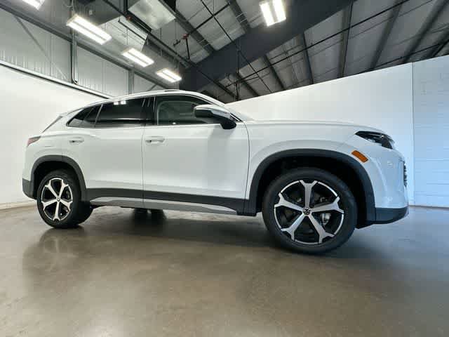 New 2026 Volkswagen Tiguan SE AWD/4WD image 3