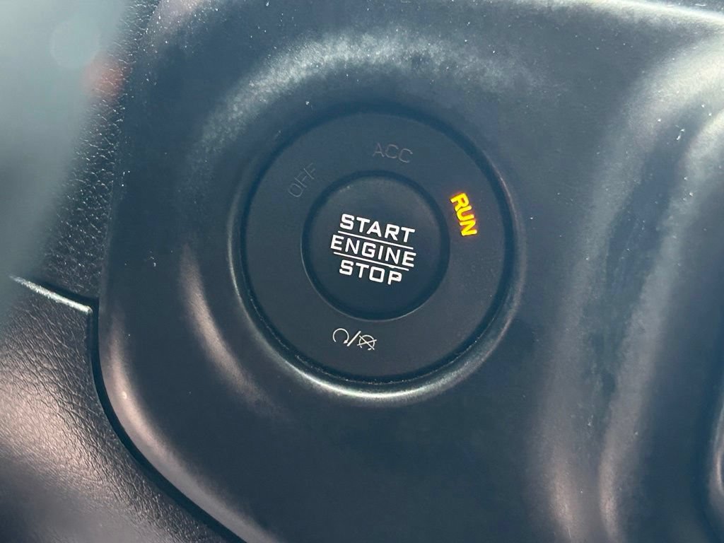 Certified 2019 Jeep Wrangler Sport AWD/4WD image 38