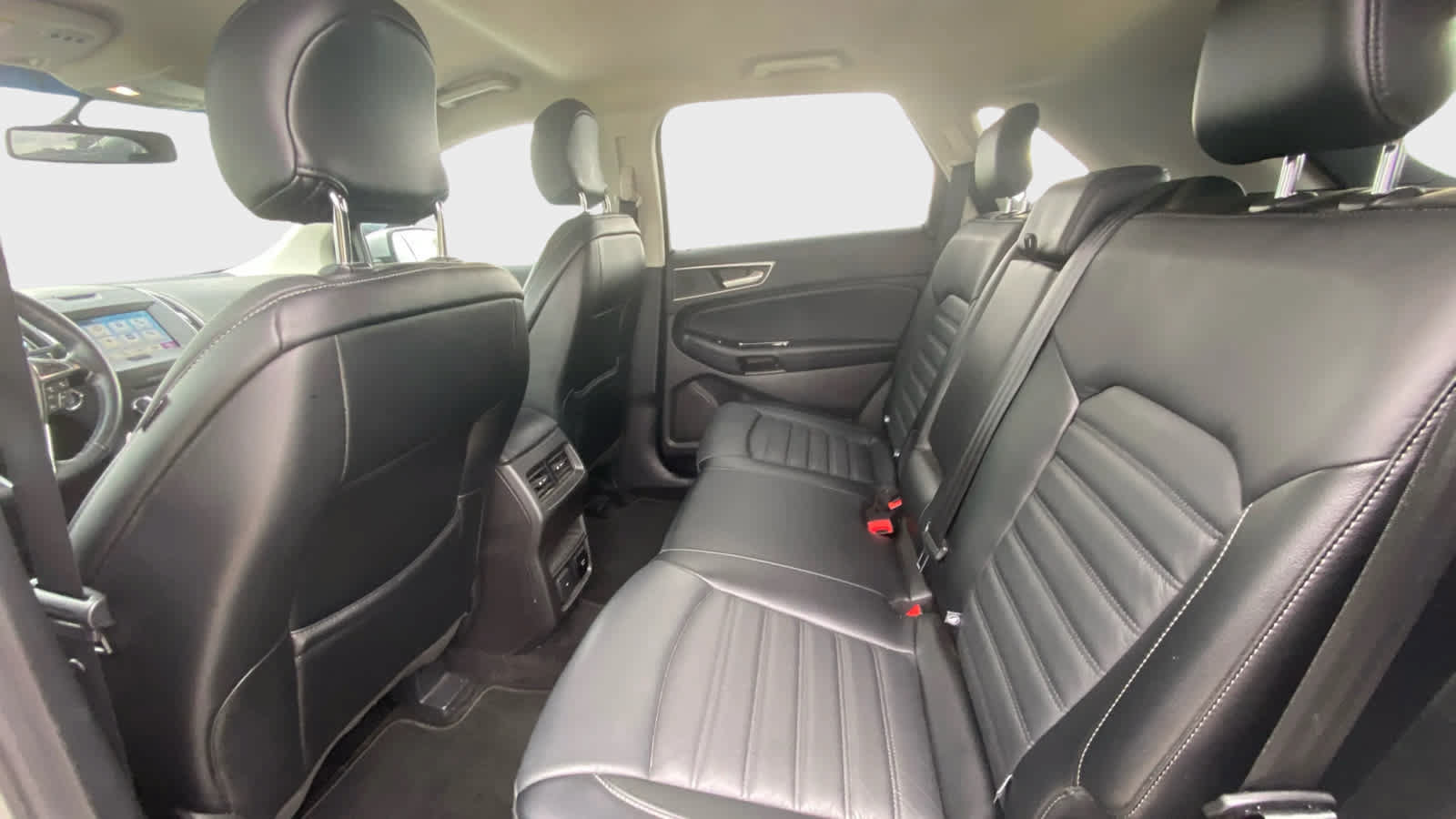 Used 2018 Ford Edge SEL w/ Equipment Group 201A AWD/4WD image 13