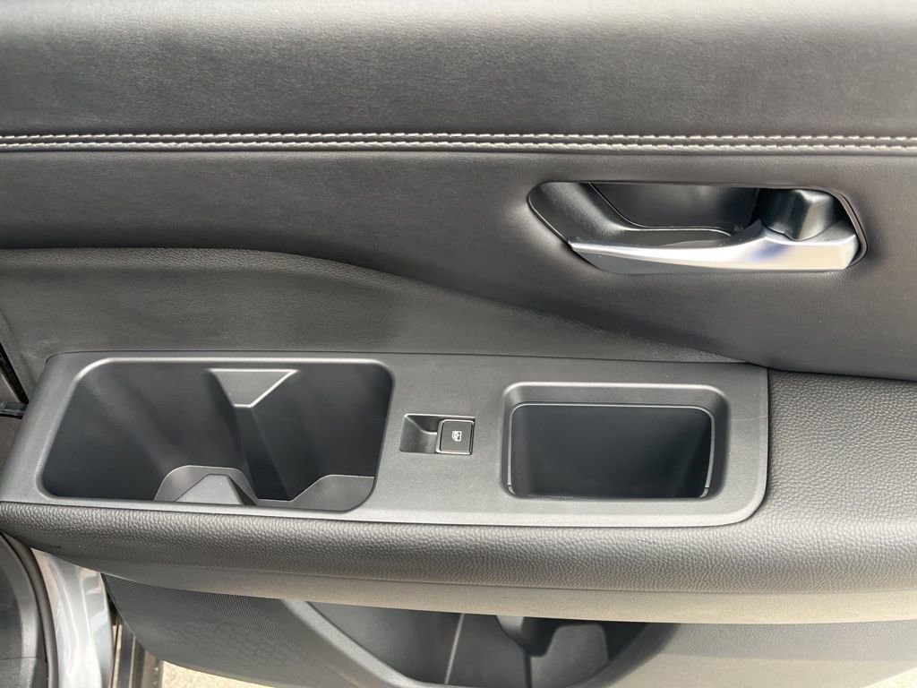 Used 2025 Nissan Pathfinder Platinum w/ Cargo Package image 53