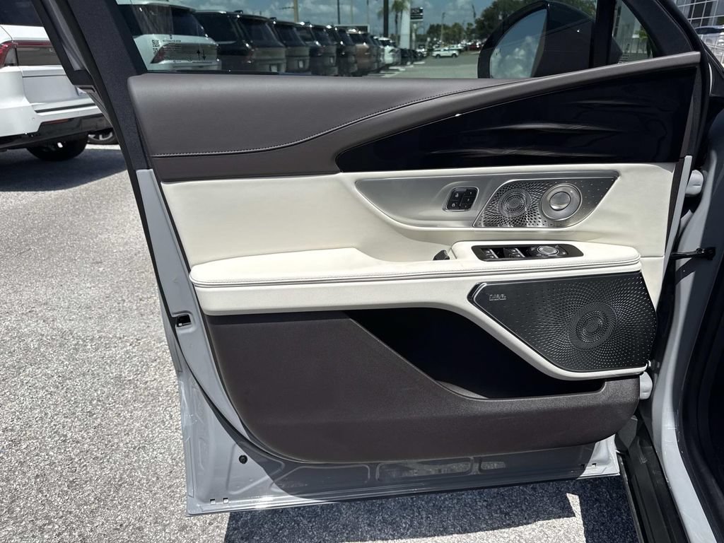 New 2026 Lincoln Nautilus Black Label AWD/4WD image 18
