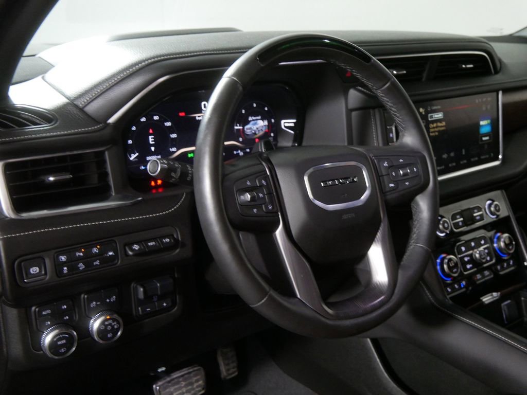 Used 2024 GMC Yukon Denali Ultimate AWD/4WD image 11