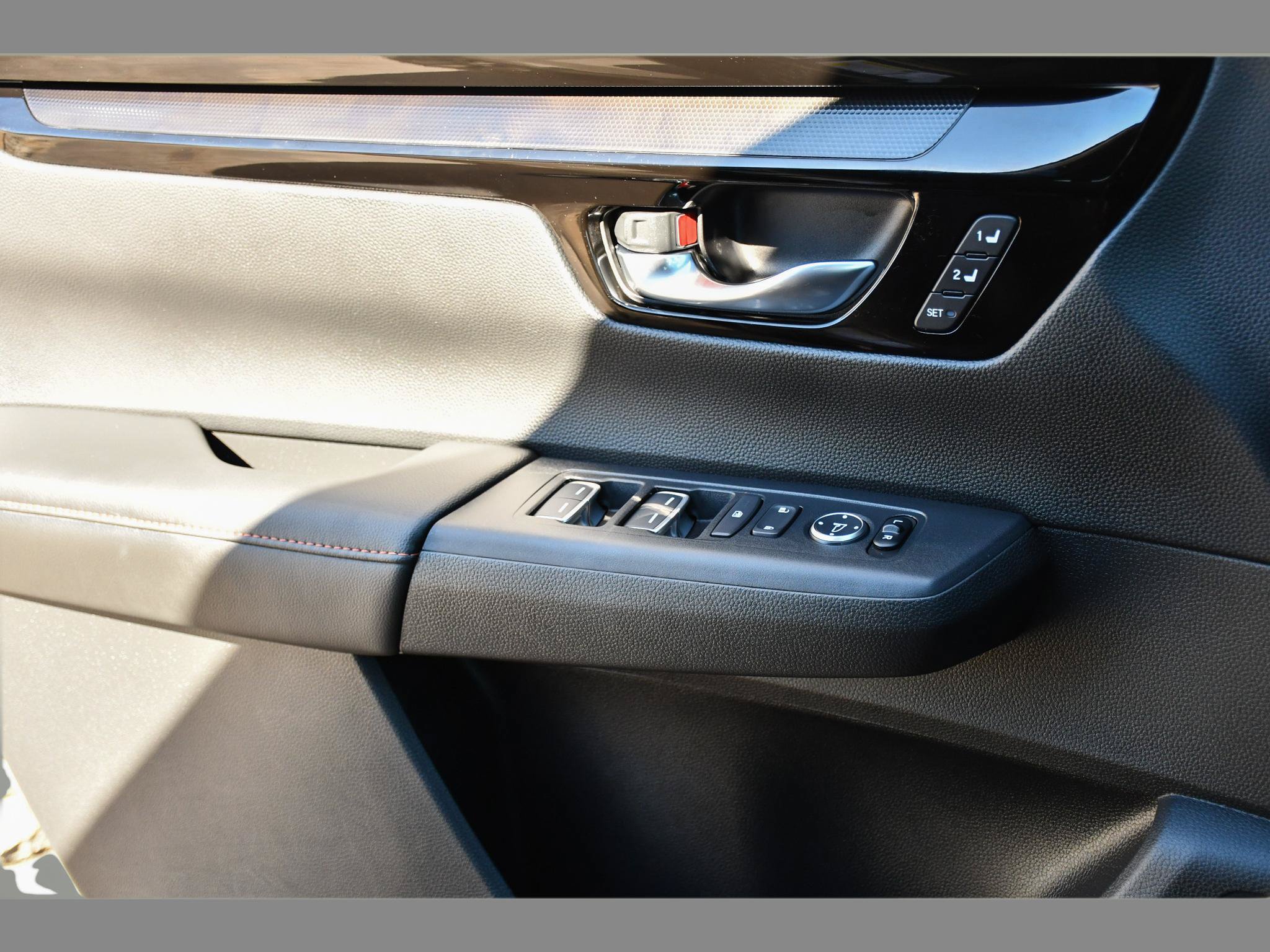Used 2025 Honda CR-V Sport Touring image 26