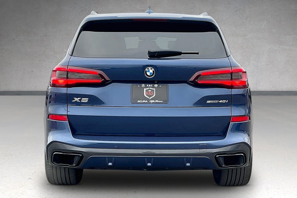 Used 2022 BMW X5 sDrive40i w/ M Sport Package RWD image 4