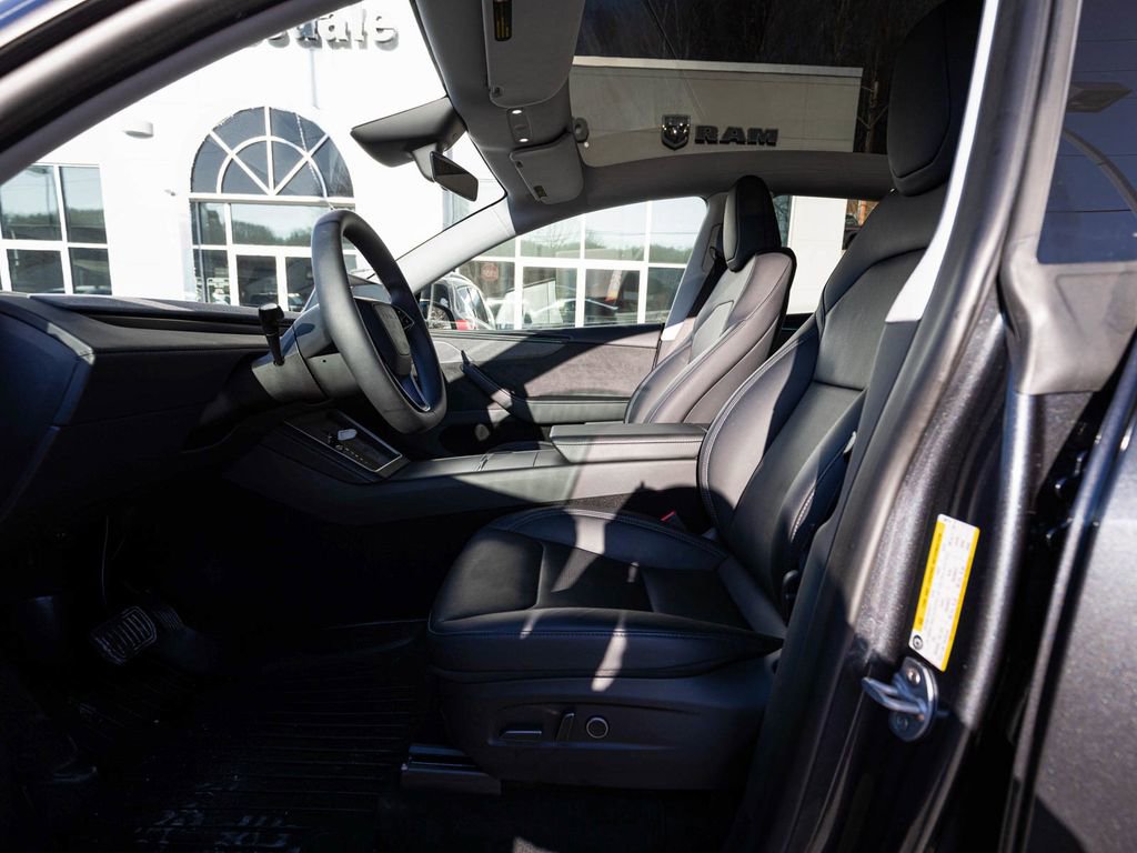 Used 2026 Tesla Model Y Long Range image 24