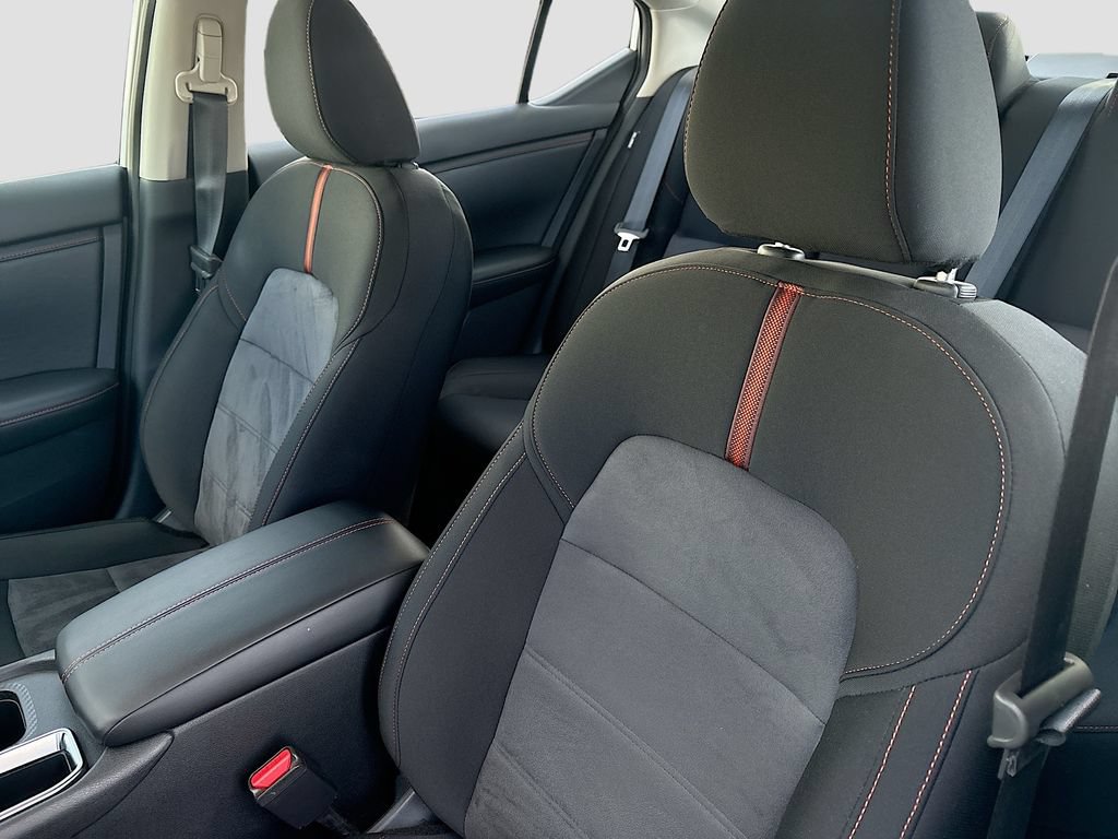 Used 2025 Nissan Sentra SR FWD image 20