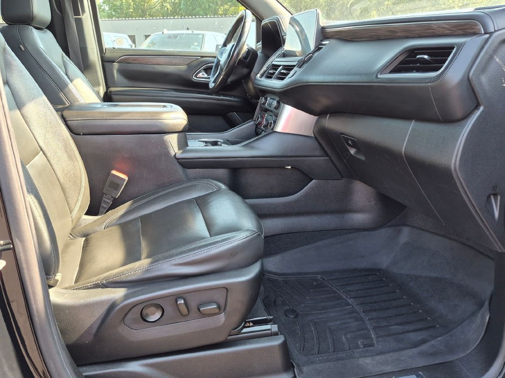 Used 2021 Chevrolet Tahoe Z71 w/ Z71 Signature Package AWD/4WD image 29