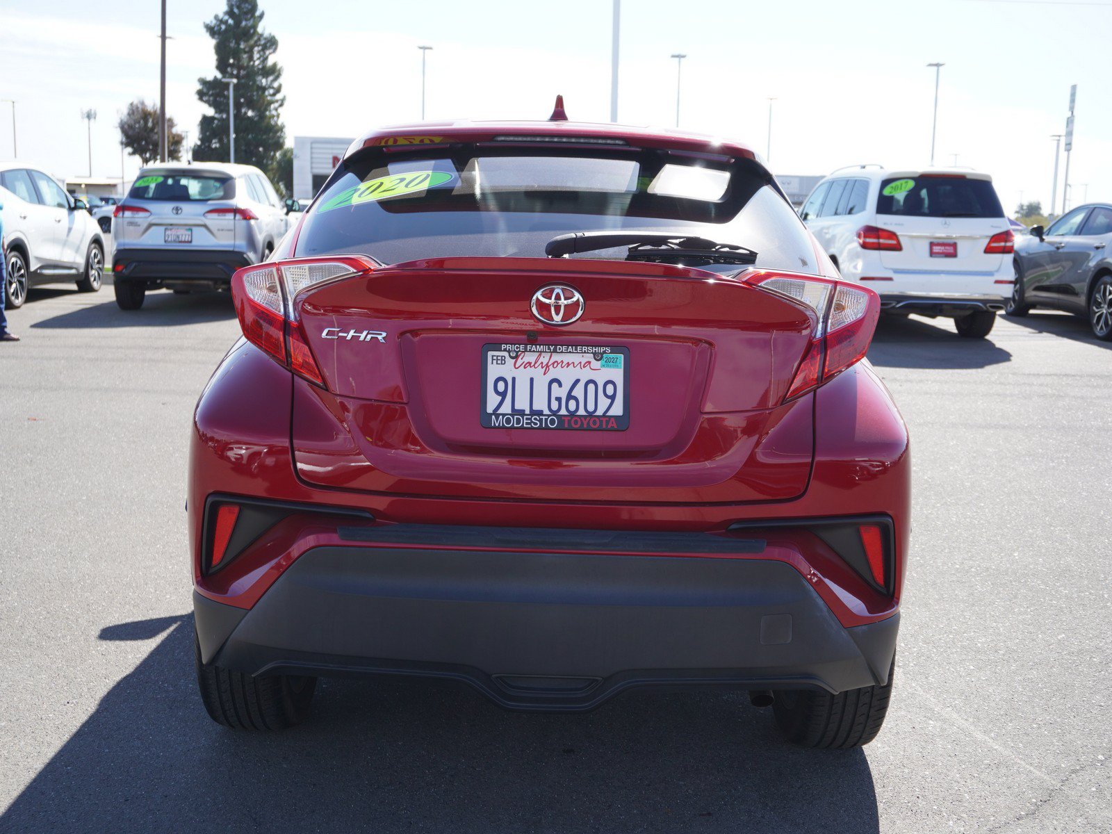 Used 2020 Toyota C-HR XLE FWD image 9