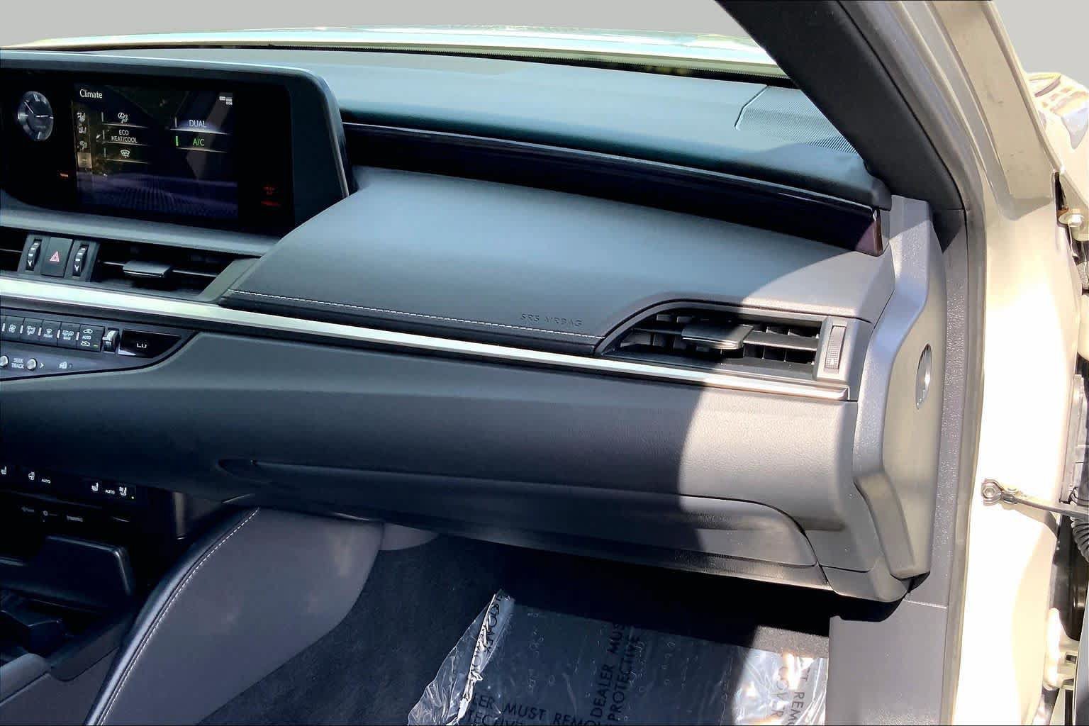 Certified 2021 Lexus ES 350 w/ Premium Package FWD image 19