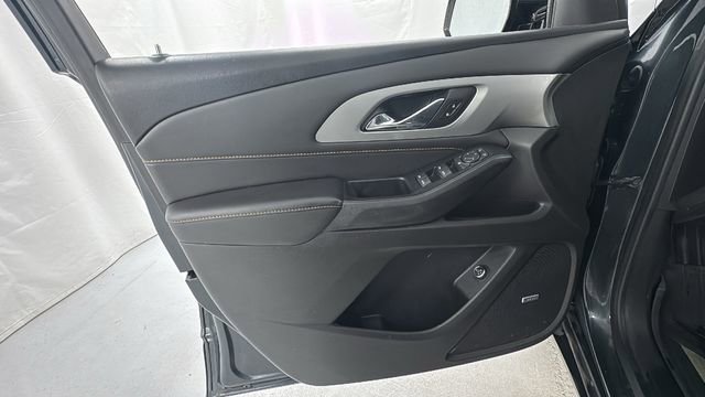 Used 2021 Chevrolet Traverse RS image 20