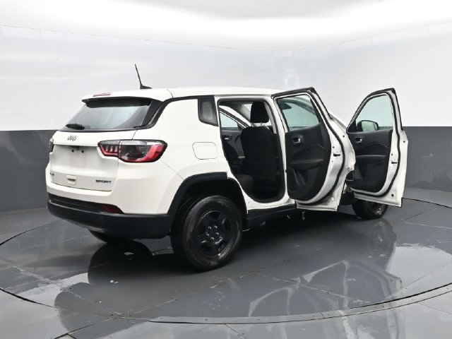 Used 2021 Jeep Compass Sport AWD/4WD image 27