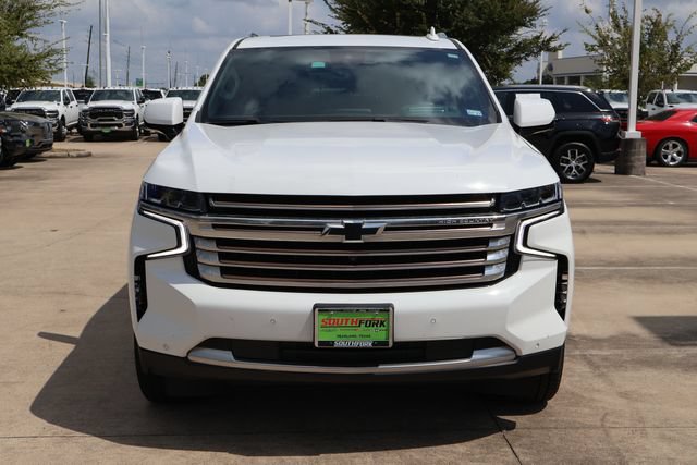 Used 2024 Chevrolet Suburban High Country w/ Premium Package 2 RWD image 2