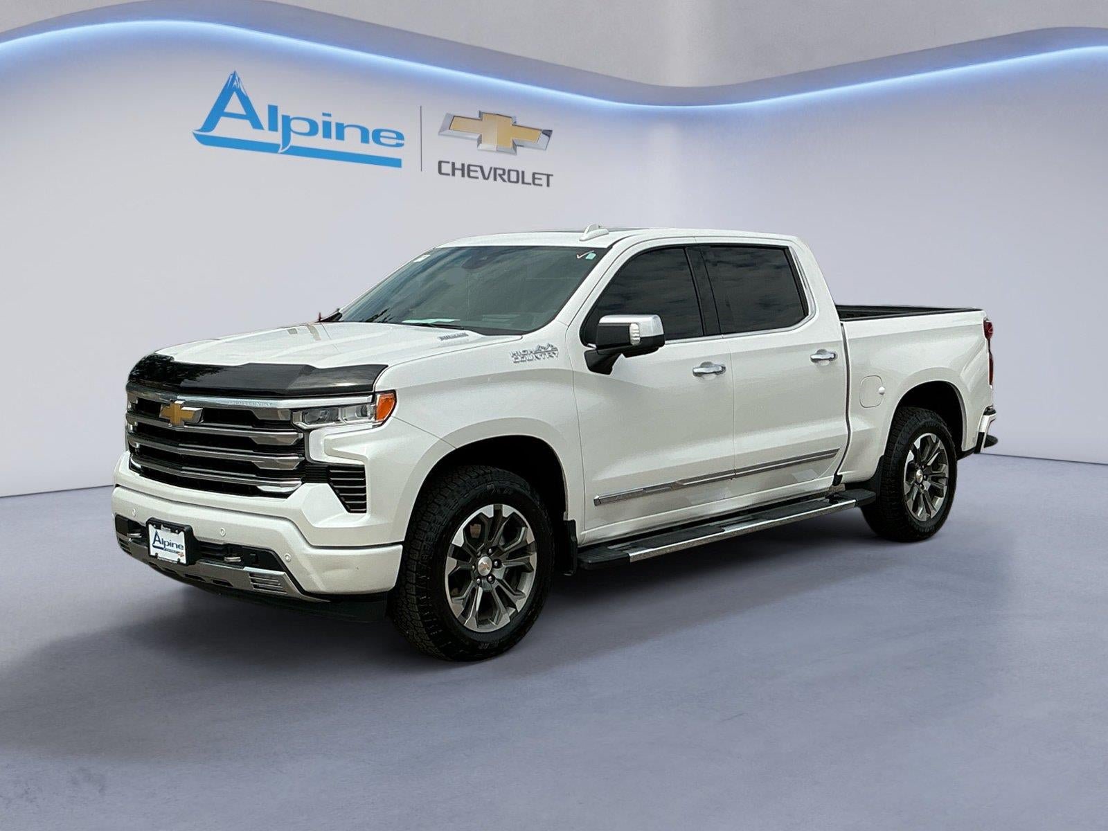 Certified 2025 Chevrolet Silverado 1500 High Country w/ Technology Package AWD/4WD image 1