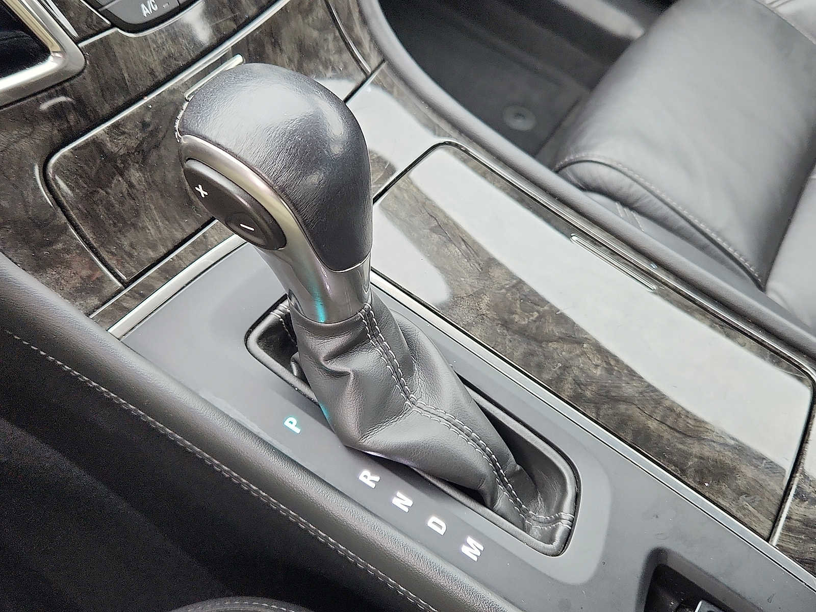 Used 2015 Buick LaCrosse Leather image 14