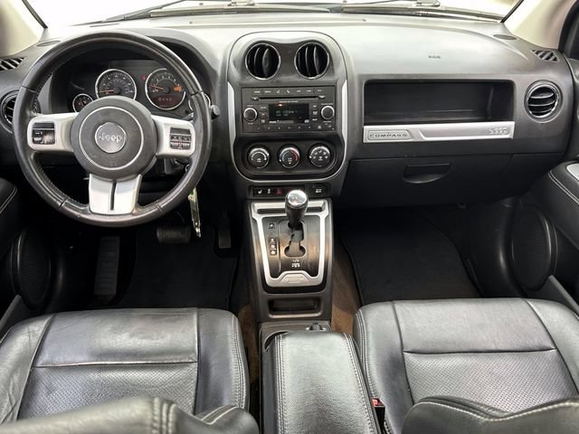 Used 2015 Jeep Compass High Altitude FWD image 13