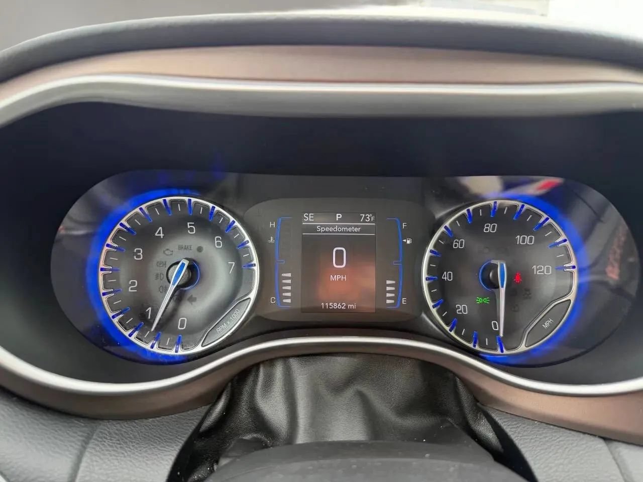Used 2019 Chrysler Pacifica Touring-L FWD image 14