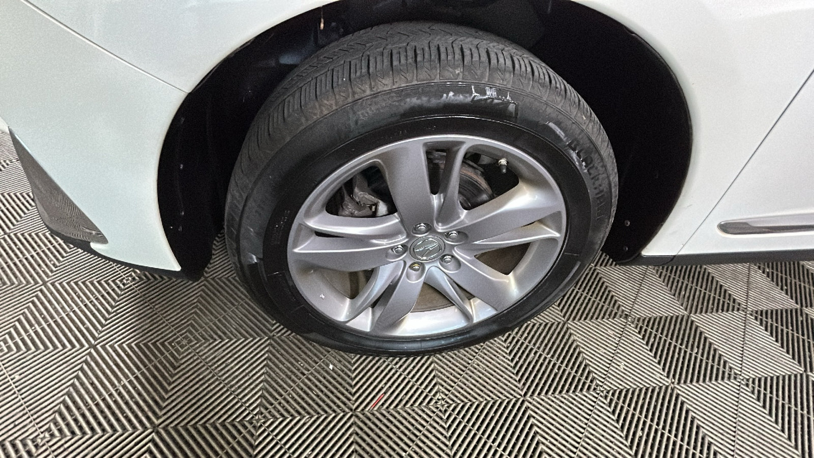 Used 2019 Acura RDX w/ Advance Package AWD/4WD image 9