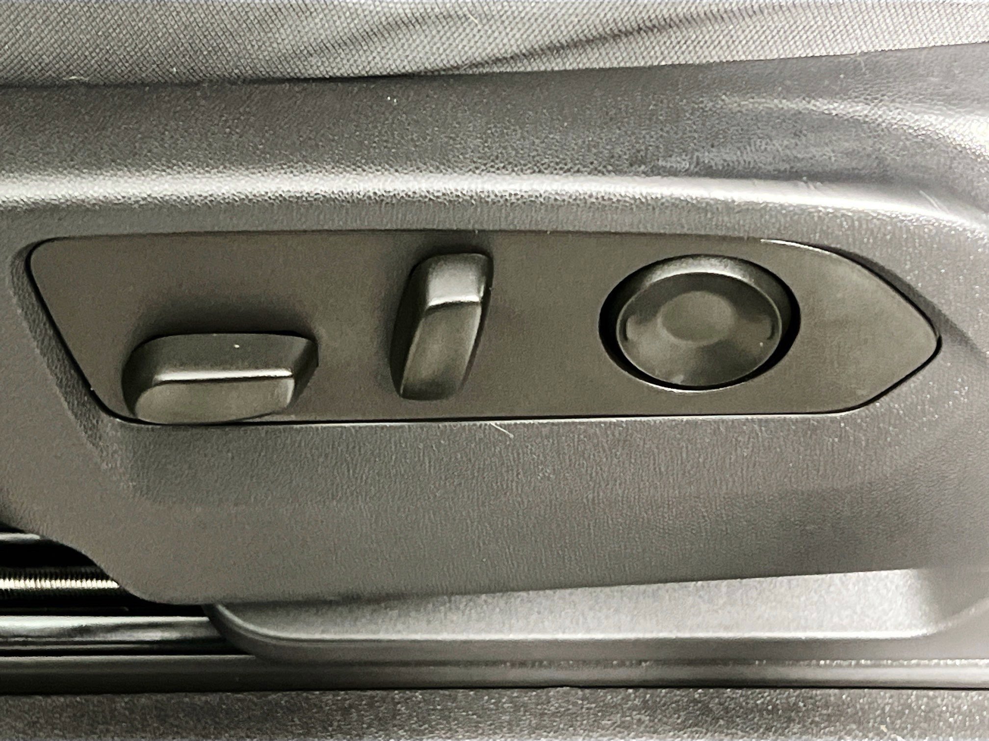 Used 2023 Chevrolet Silverado 1500 LT w/ Protection Package image 15