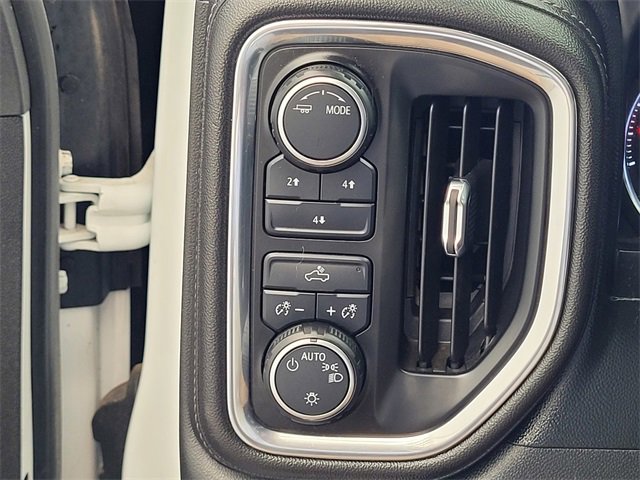 Used 2020 Chevrolet Silverado 2500 LT w/ Z71 Off-Road Package image 16