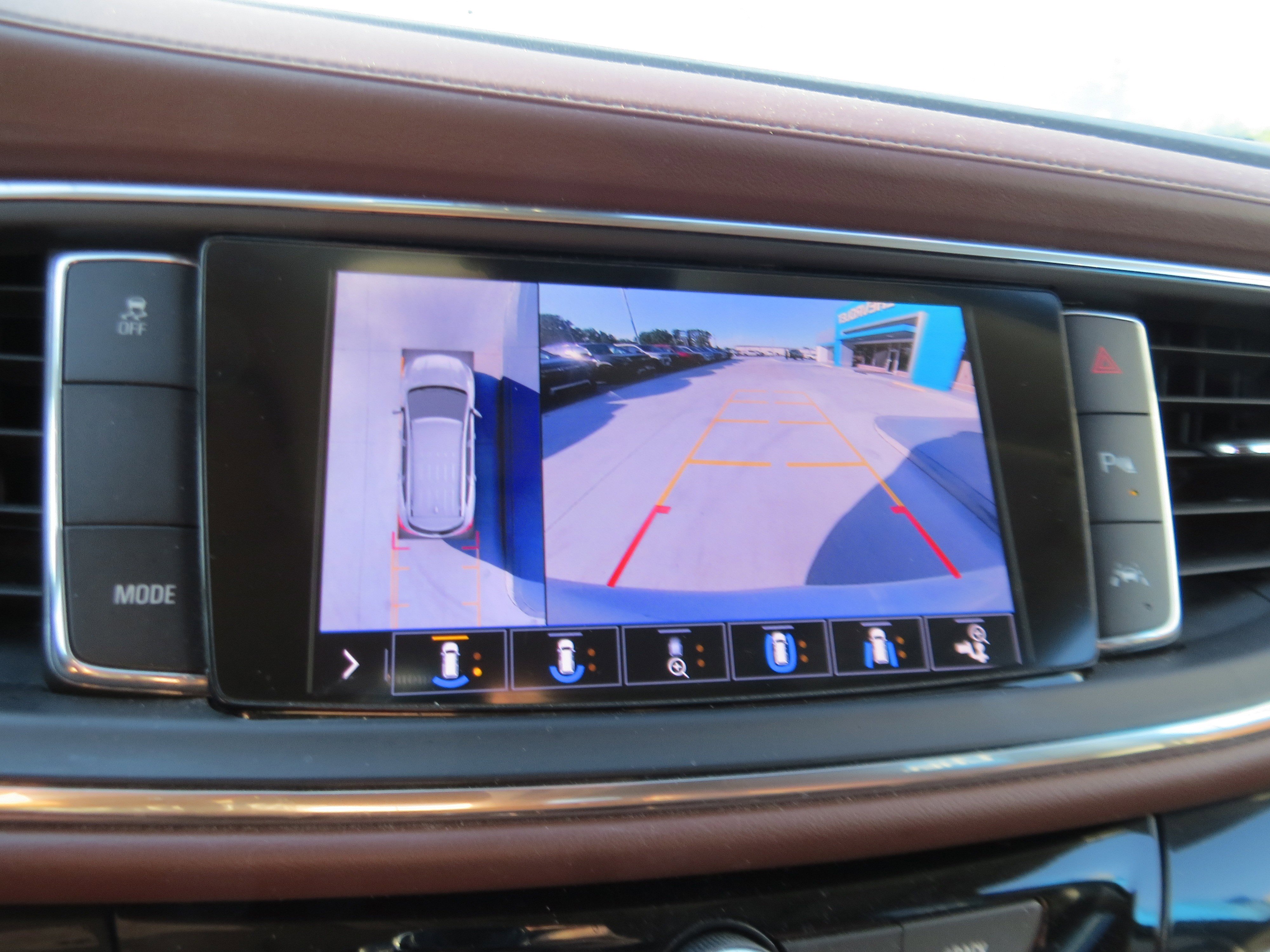 Used 2020 Buick Enclave Avenir w/ Trailering Package, 5000 lbs. FWD image 26