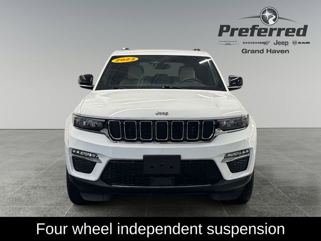 Used 2023 Jeep Grand Cherokee Limited w/ Trailer Tow Prep Group (B) AWD/4WD image 13