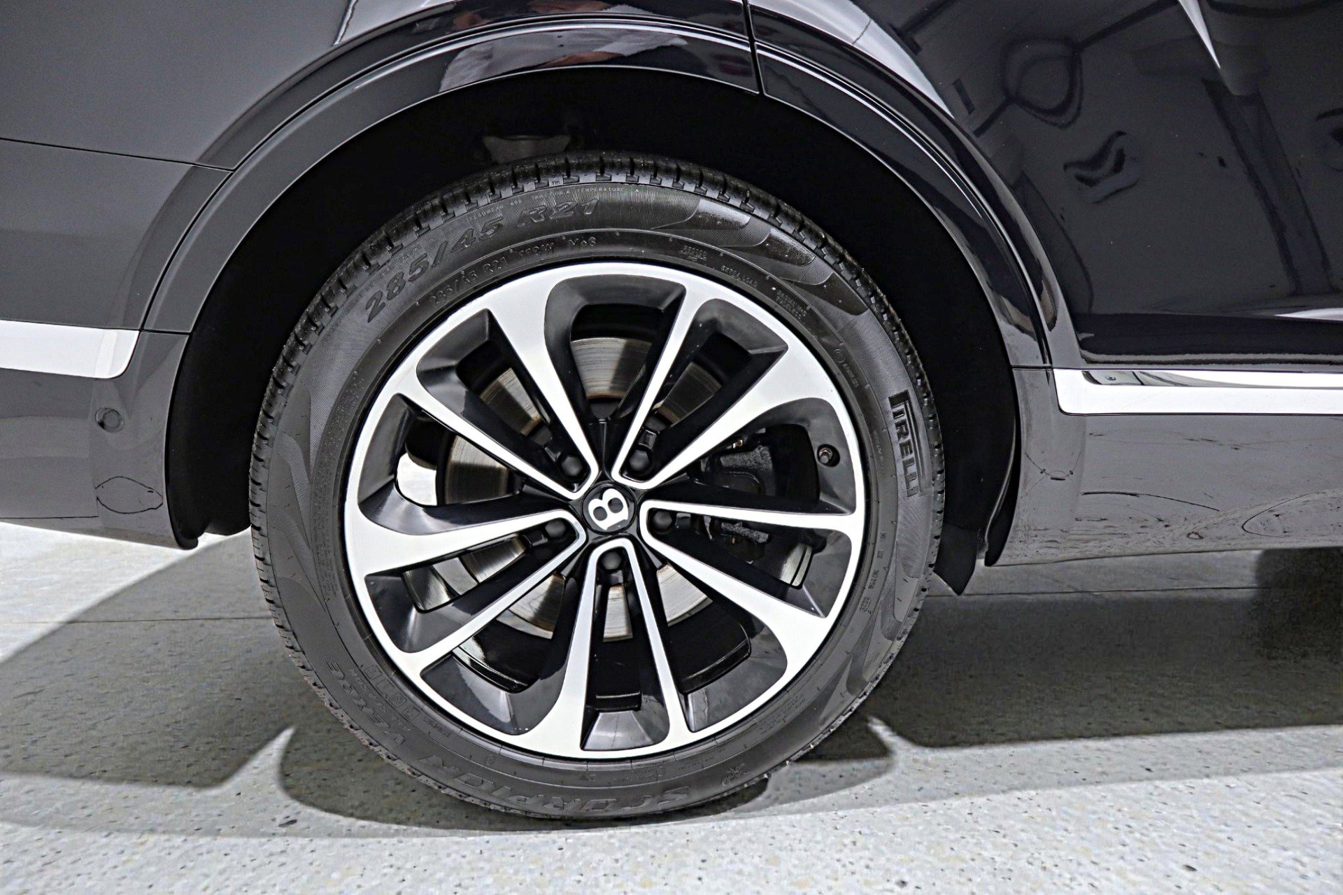 Certified 2017 Bentley Bentayga image 55