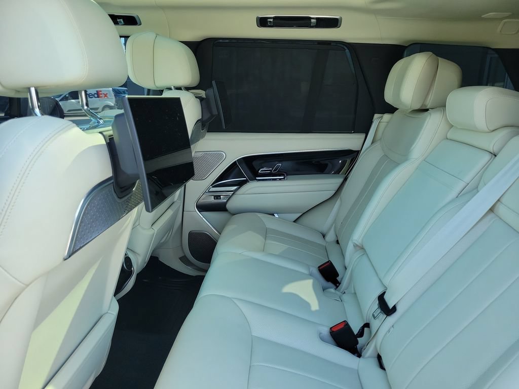 Certified 2024 Land Rover Range Rover Autobiography AWD/4WD image 16