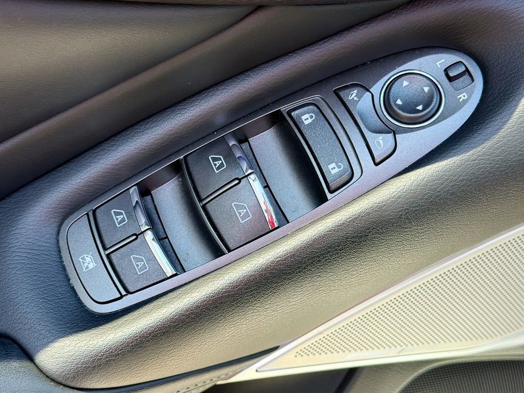 Used 2022 INFINITI Q50 Sensory AWD/4WD image 18