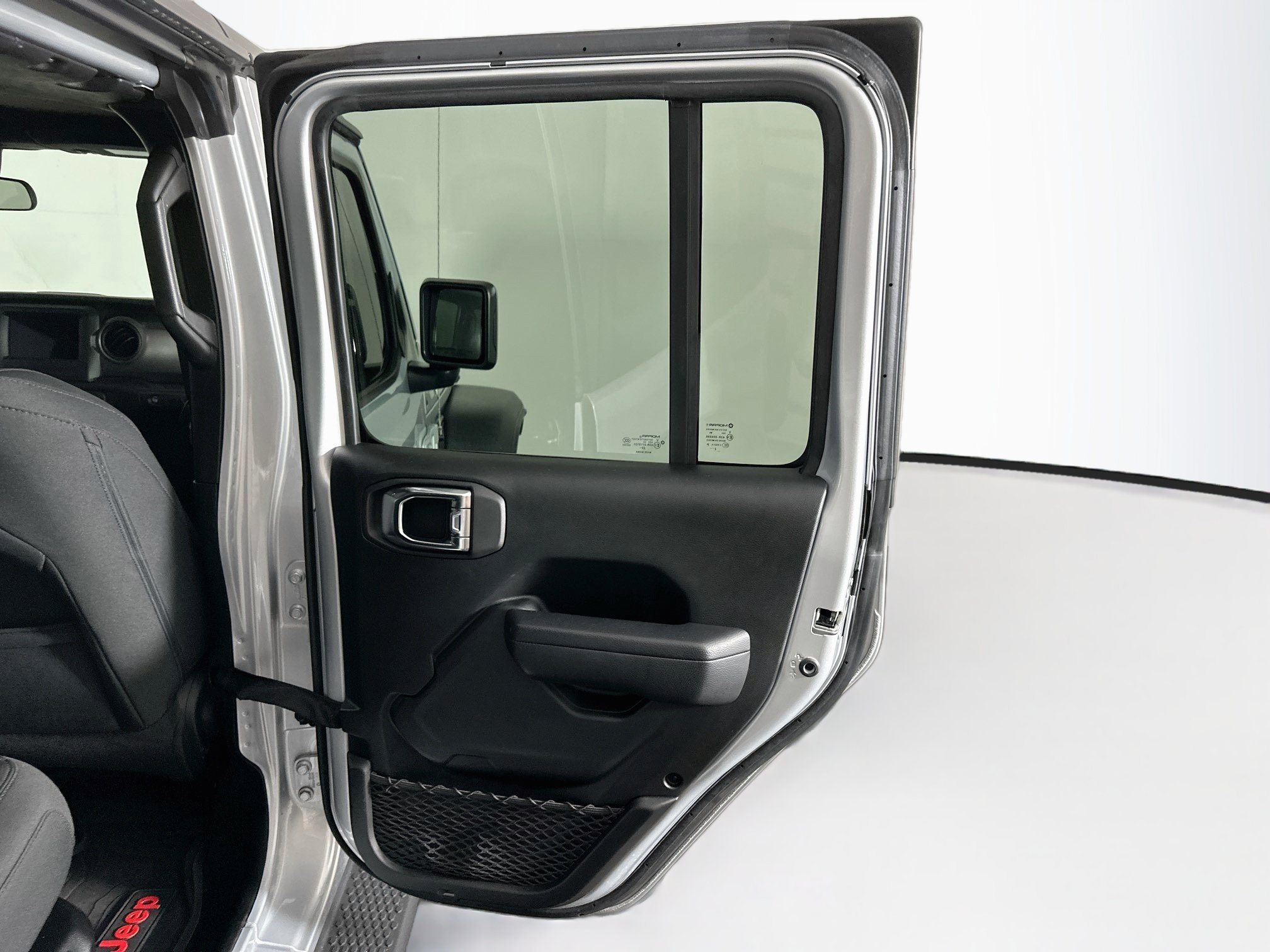 Used 2023 Jeep Wrangler Unlimited AWD/4WD image 28