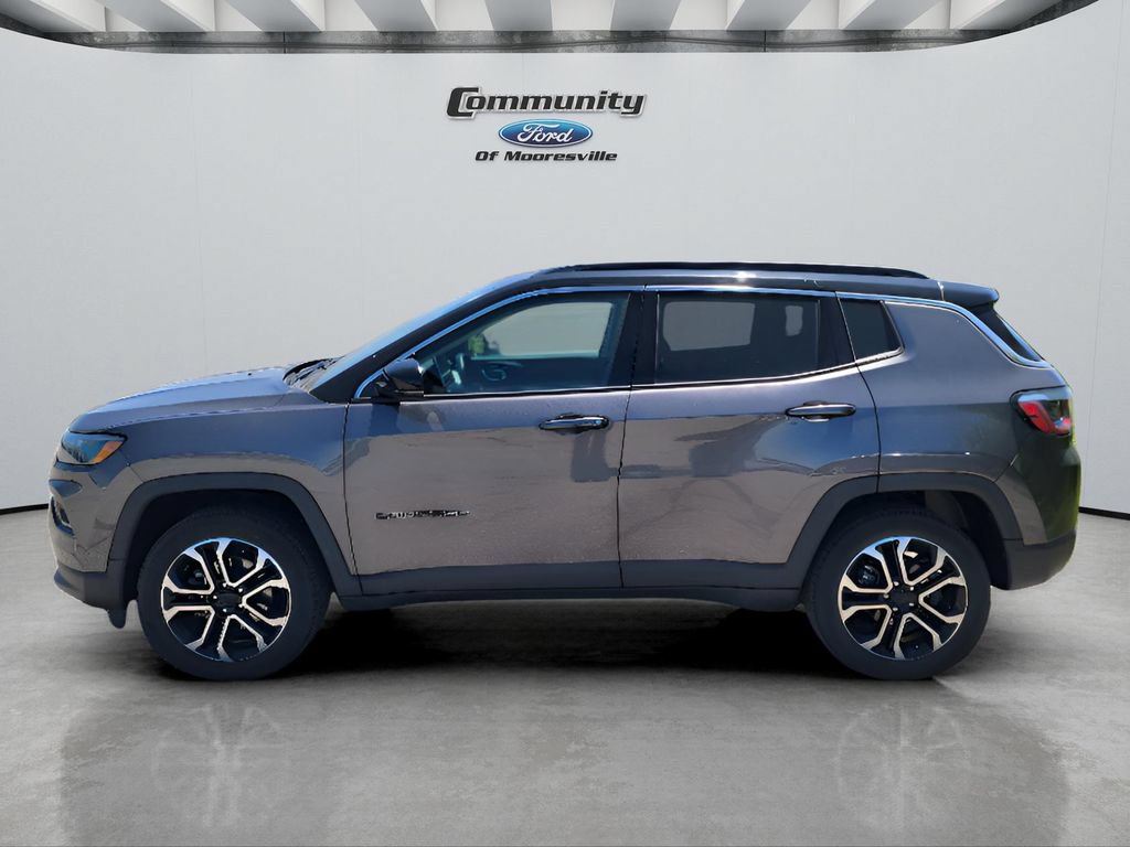 Used 2022 Jeep Compass Limited w/ Sun and Sound Group AWD/4WD image 7