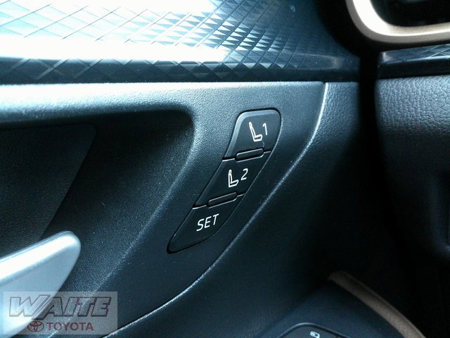 Used 2024 Toyota Grand Highlander AWD Hybrid image 24