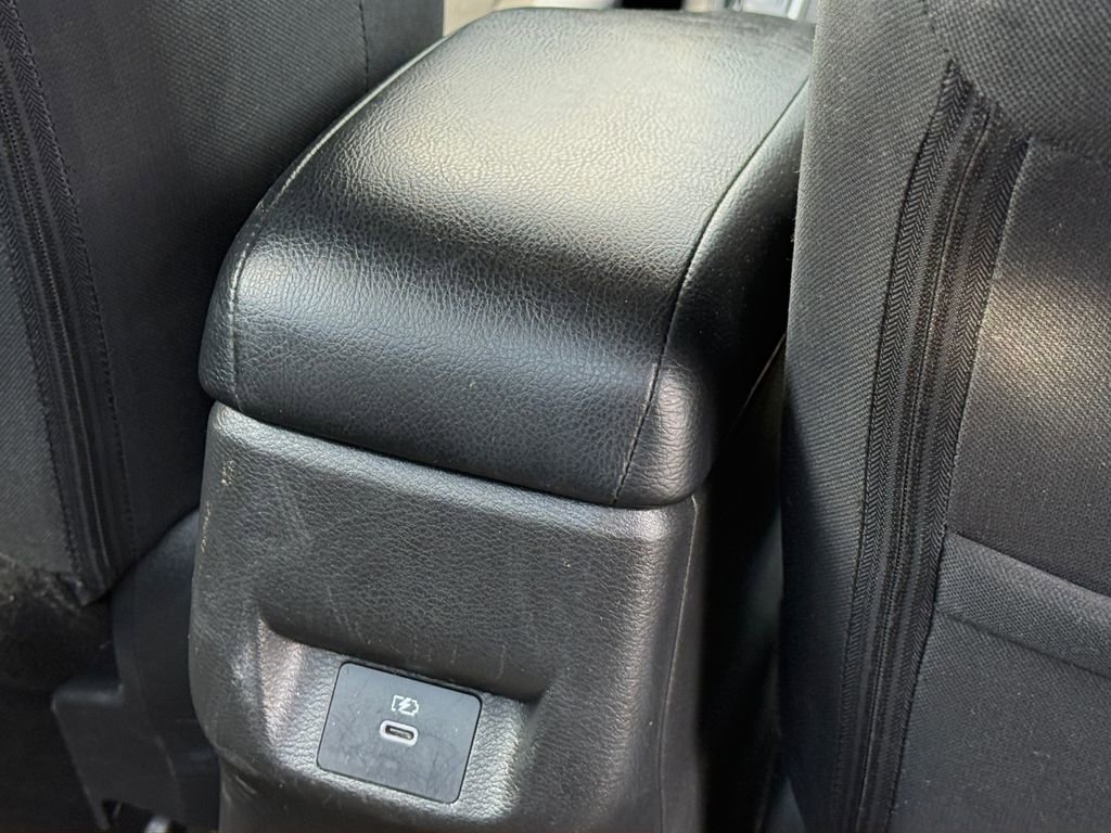 Used 2023 Nissan Versa SV image 21