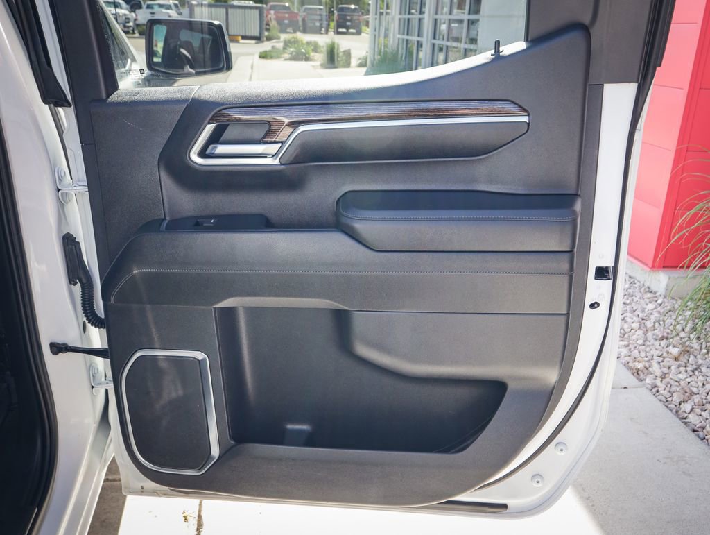 Used 2023 GMC Sierra 1500 SLE AWD/4WD image 29