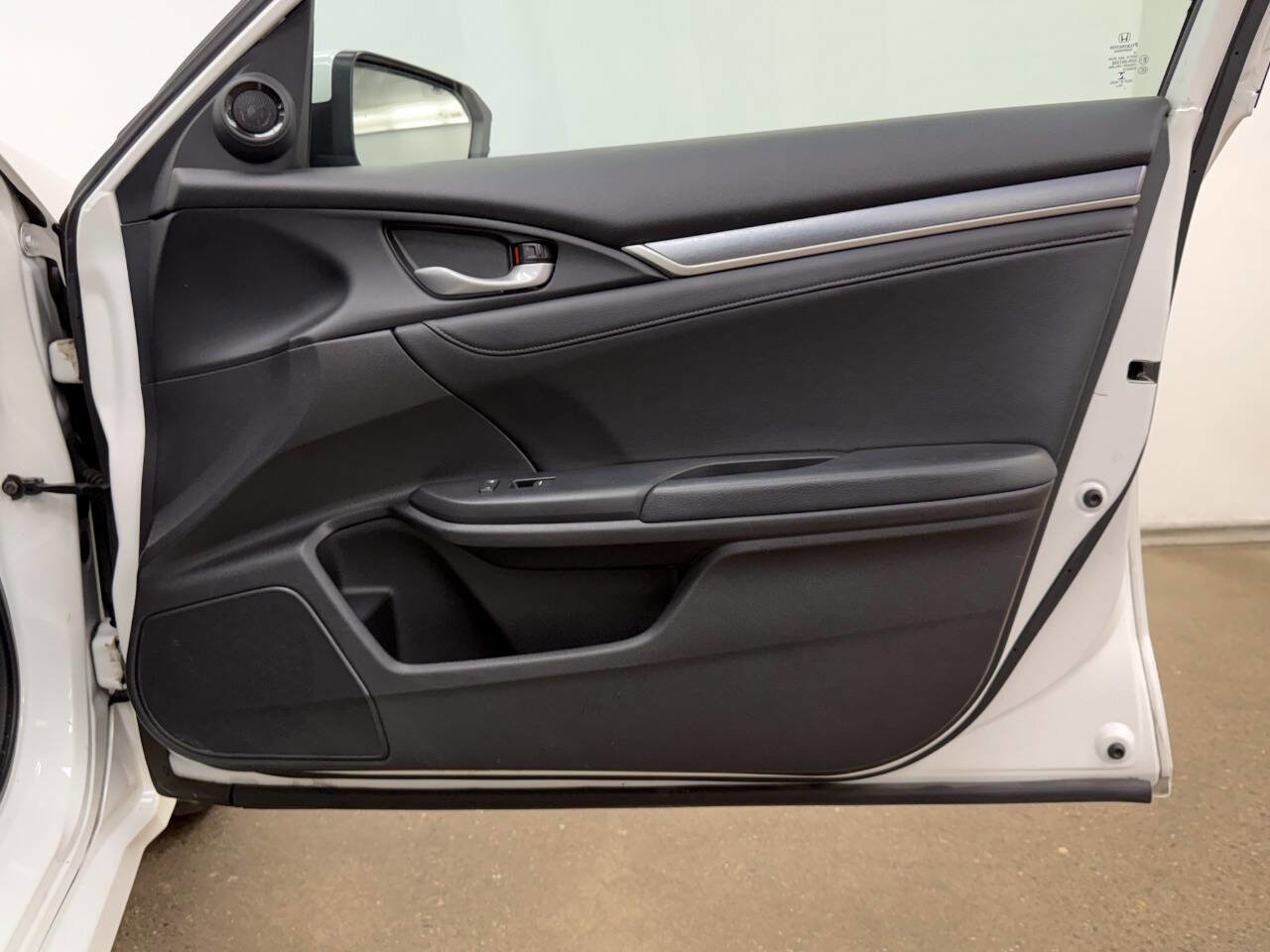 Used 2017 Honda Civic EX-L image 54