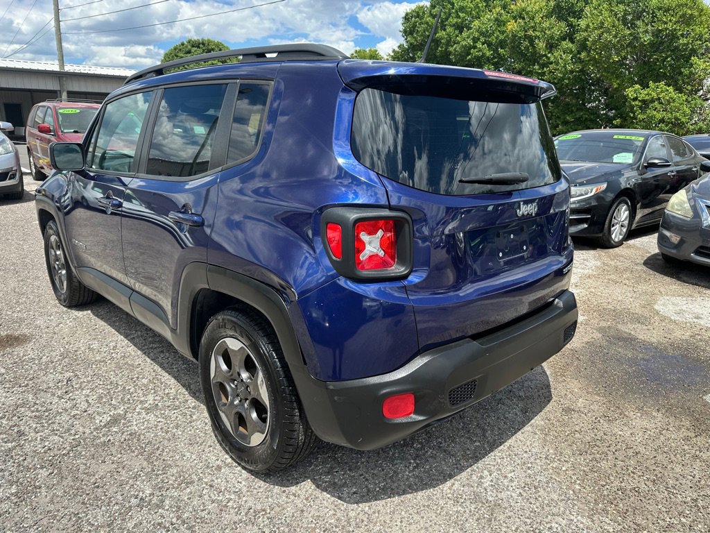 Used 2017 Jeep Renegade Sport w/ Power & Air Group FWD image 4