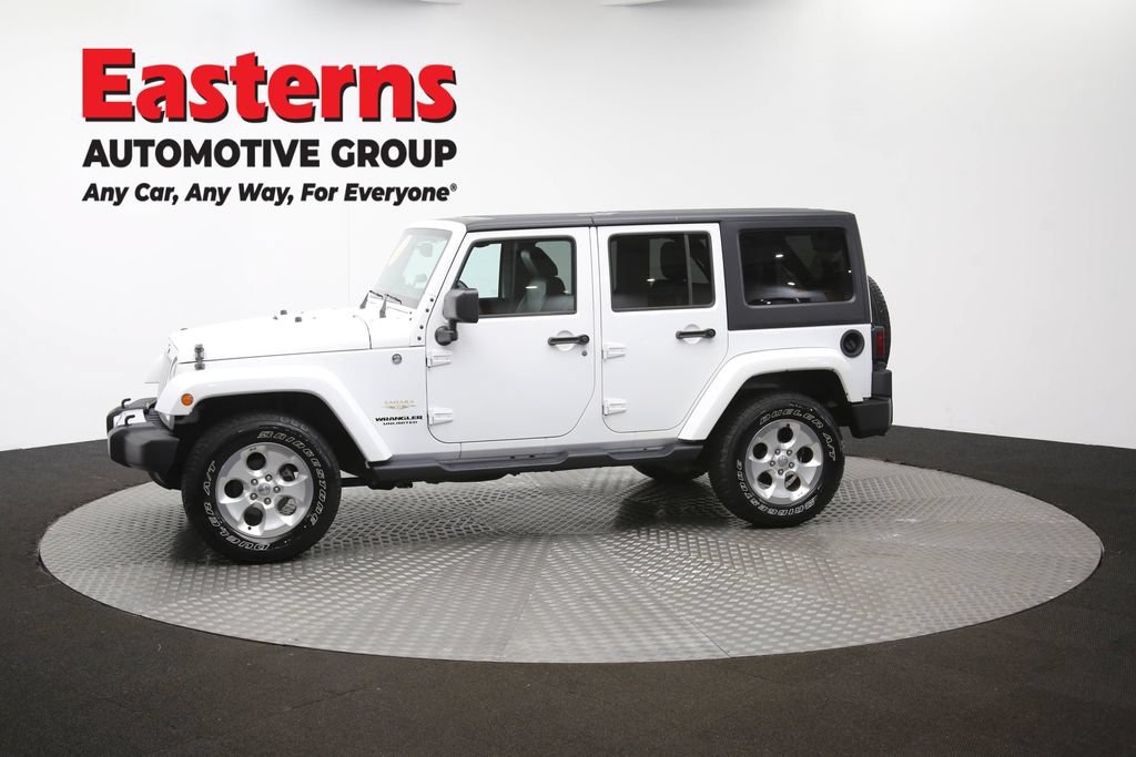 Used 2015 Jeep Wrangler Unlimited Sahara w/ Connectivity Group AWD/4WD image 59