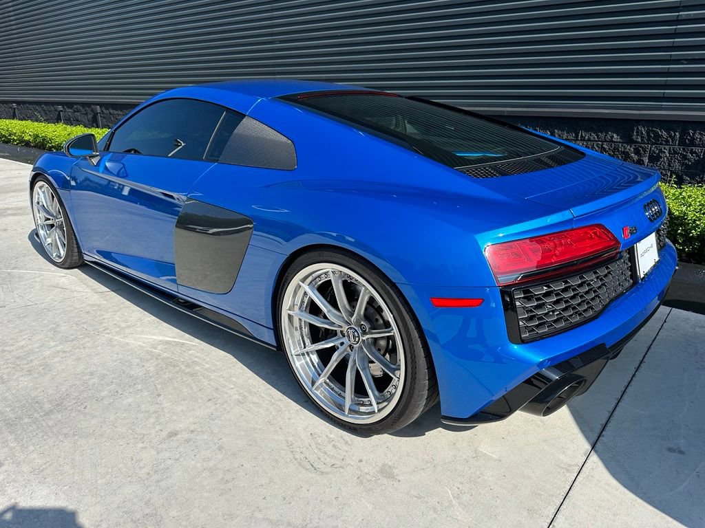 Used 2023 Audi R8 V10 performance RWD image 3