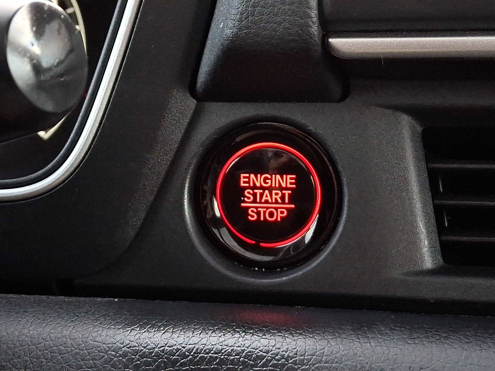 Used 2023 Honda Pilot Touring image 28